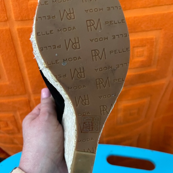 Black suede platform slides - Picture 4 of 8